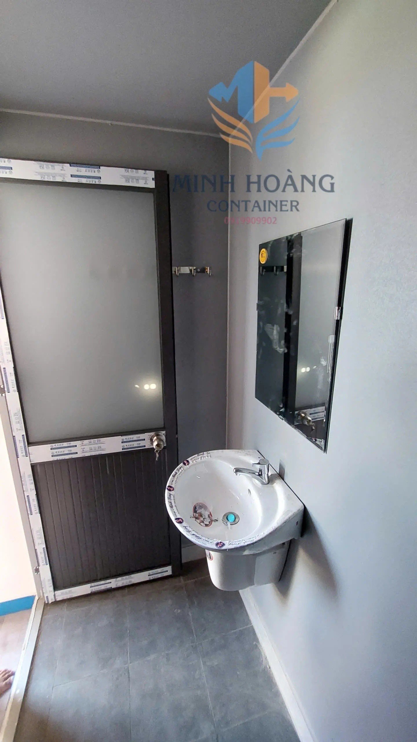 Container Văn Phòng 20 Feet Nâu Viền Đen Có Toilet